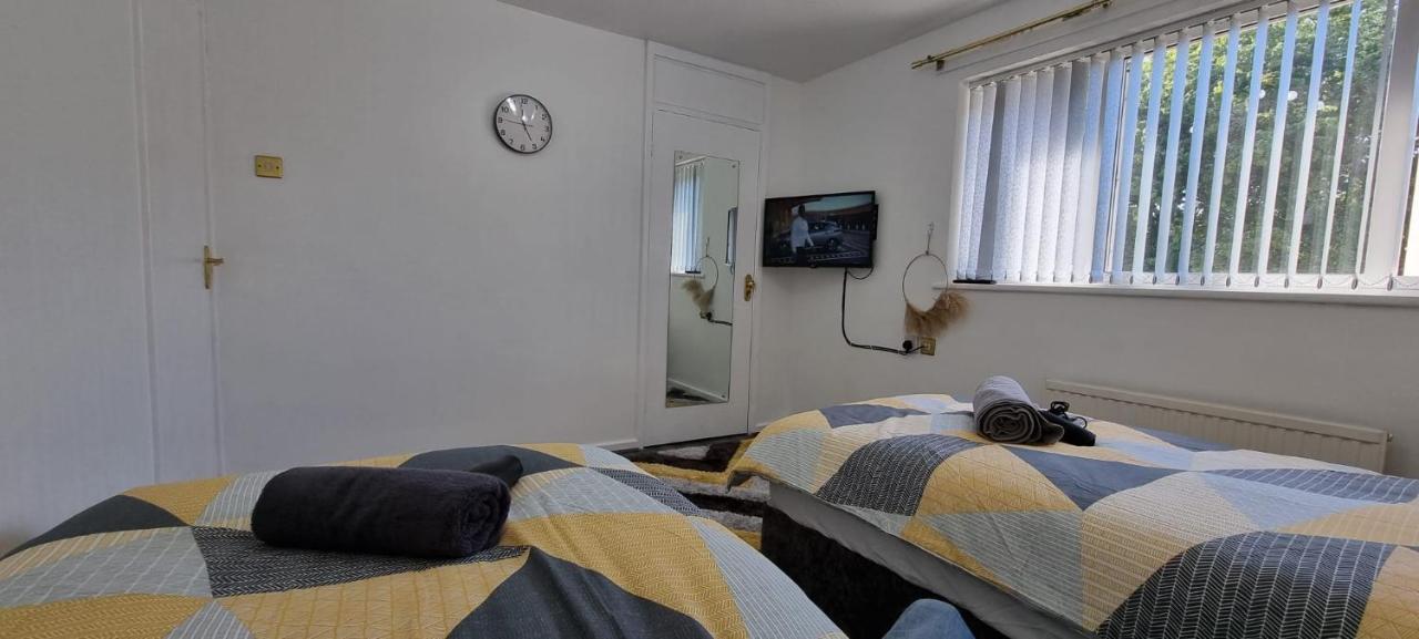 Centrally Located W/ Free Parking & Smart Tv Leeds  Ngoại thất bức ảnh