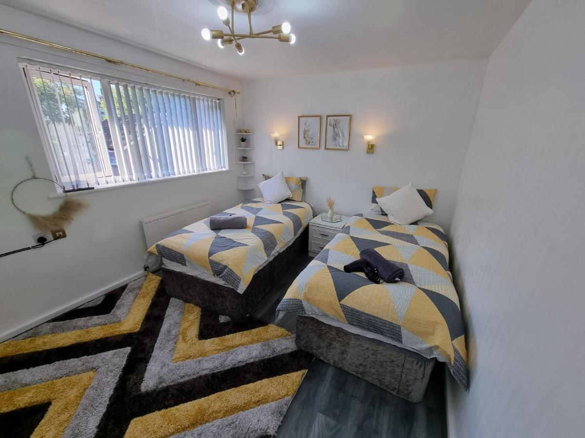 Centrally Located W/ Free Parking & Smart Tv Leeds  Ngoại thất bức ảnh