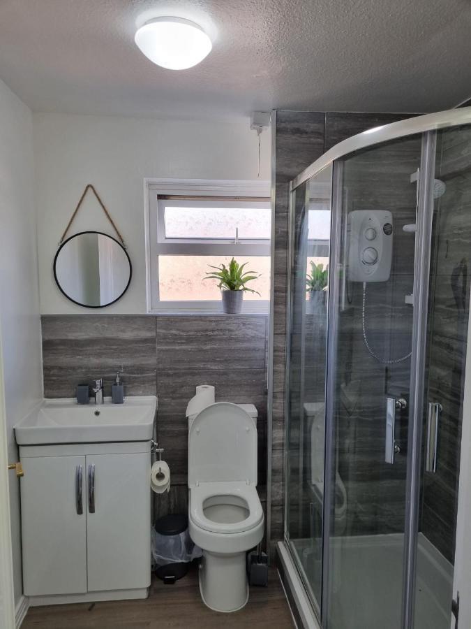 Centrally Located W/ Free Parking & Smart Tv Leeds  Ngoại thất bức ảnh