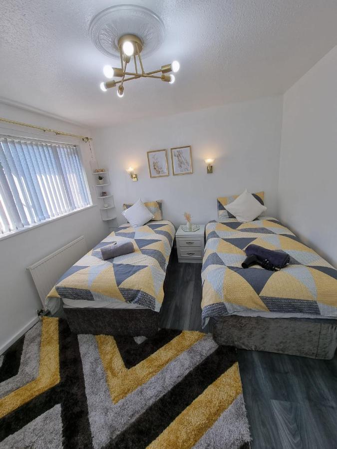 Centrally Located W/ Free Parking & Smart Tv Leeds  Ngoại thất bức ảnh